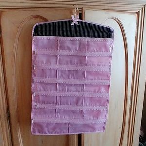 Make up or jewelery holder